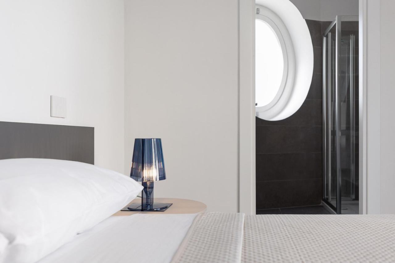 Oneweek Gaeta Suites And Apartments Eksteriør bilde
