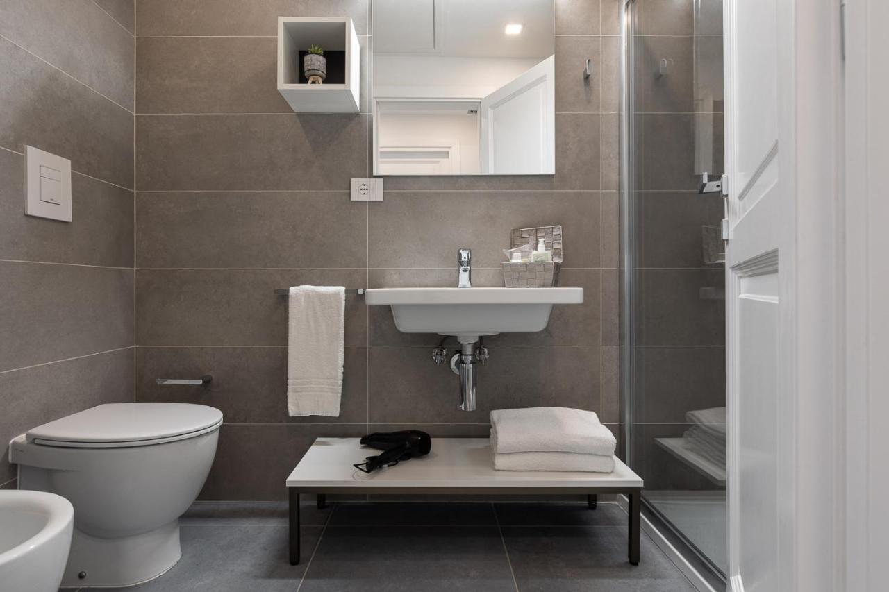 Oneweek Gaeta Suites And Apartments Eksteriør bilde