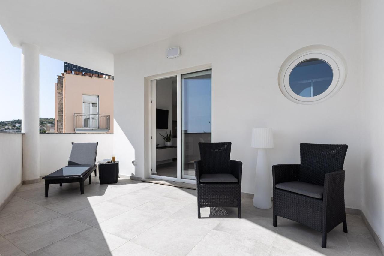 Oneweek Gaeta Suites And Apartments Eksteriør bilde