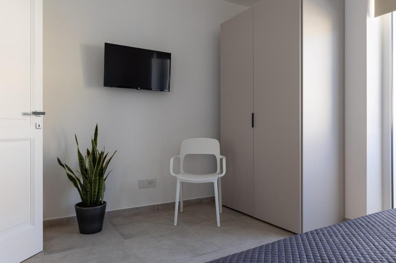 Oneweek Gaeta Suites And Apartments Eksteriør bilde